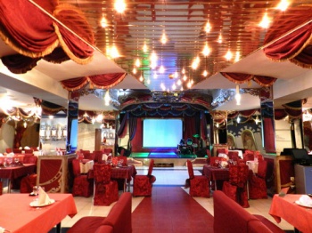 Ресторан-кабаре "Мистер Икс" смотреть подробнее Ресторан-кабаре "Мистер Икс"