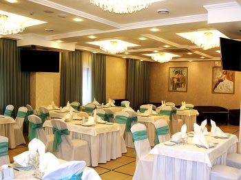 Банкетный зал гостиницы "Планета" смотреть подробнее Банкетный зал гостиницы "Планета"