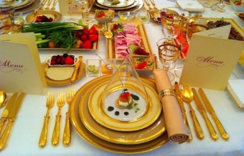 Выездной повар, кейтеринг, выездные банкеты смотреть подробнее Выездной повар, кейтеринг, выездные банкеты