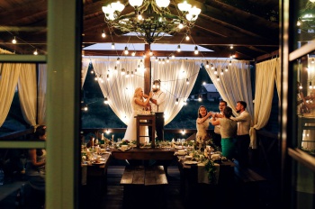 Гостевой дом у озера  "Охотничий домик" в Уфе