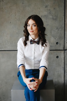 Ведущая на свадьбу Вероника Удачина смотреть подробнее Ведущая на свадьбу Вероника Удачина