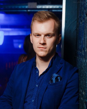 Ведущий Сергей Пустогов смотреть подробнее Ведущий Сергей Пустогов