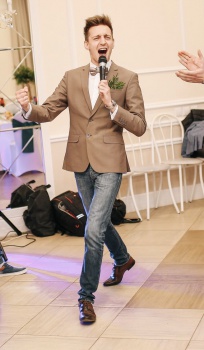 Ведущий Заика Антон смотреть подробнее Ведущий Заика Антон