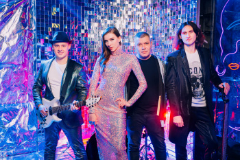 Кавер-группа "Сарафан Радио" смотреть подробнее Кавер-группа "Сарафан Радио"