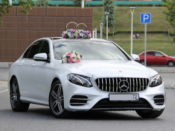 Авто на свадьбу Mercedes-Benc смотреть подробнее Авто на свадьбу Mercedes-Benc