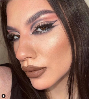 gloss.quenn смотреть подробнее gloss.quenn