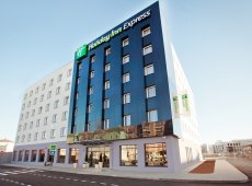 Отель "Holiday Inn Express"