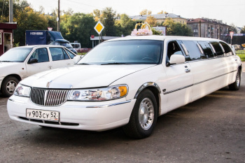 Лимузин Linkoln Town Car в Нижнем Новгороде