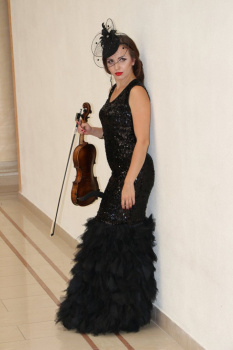 Скрипачка Stacie шоу - балетом