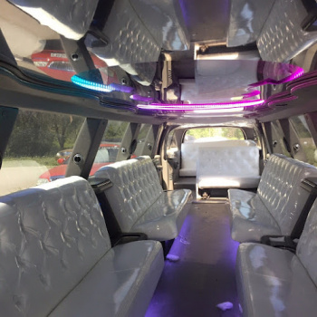 Лимузин Ford Excursion в Оренбурге