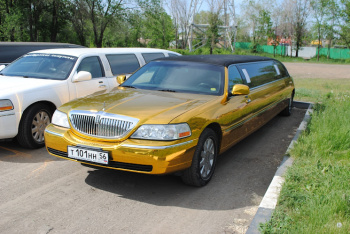Лимузин Lincoln Town Car в Оренбурге