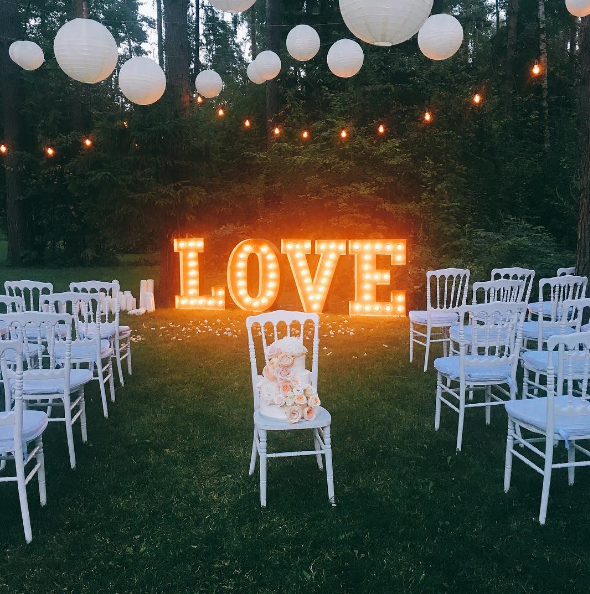 Аренда световых букв LOVE