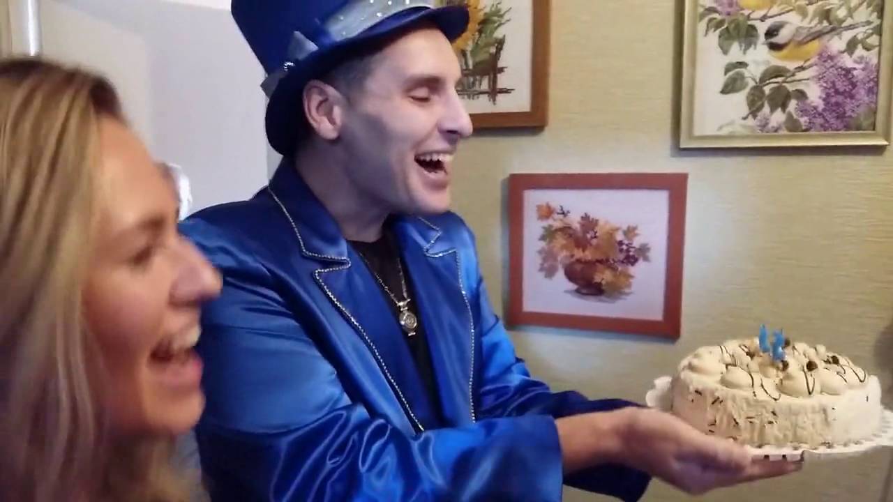 Живая открытка для первого победителя конкурса репостов