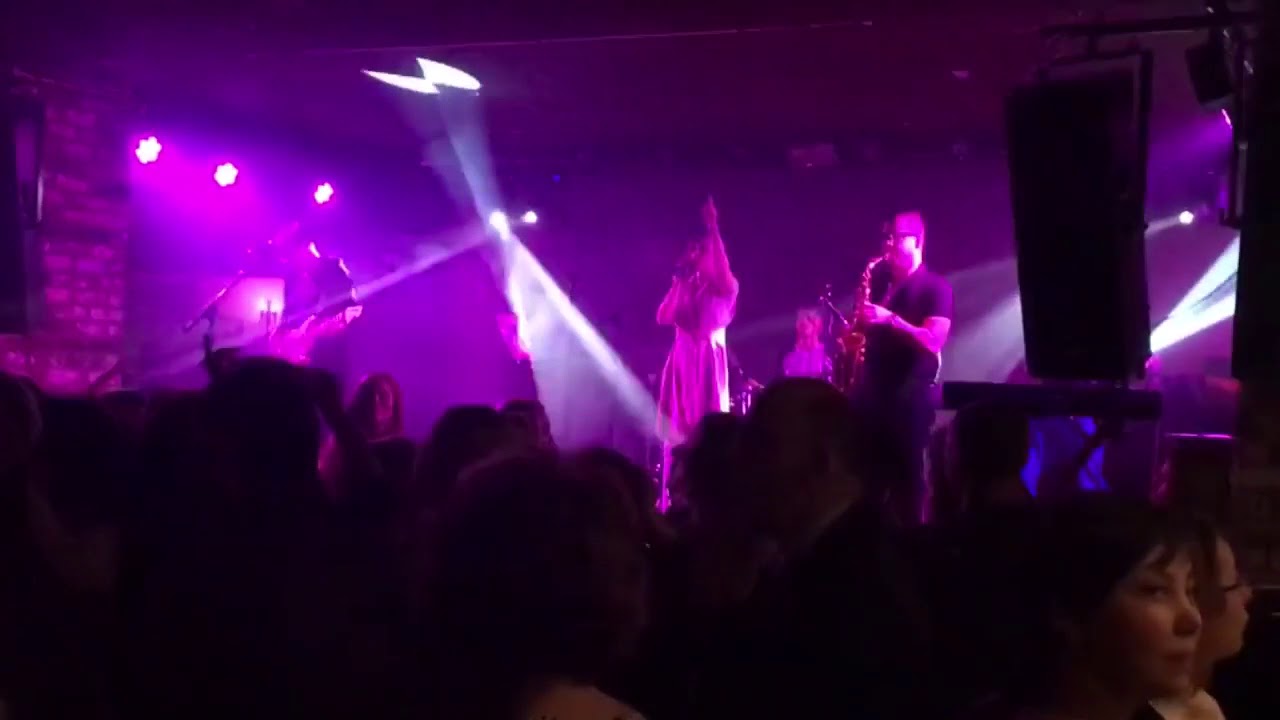 Мьюзли. Maximilian's Live