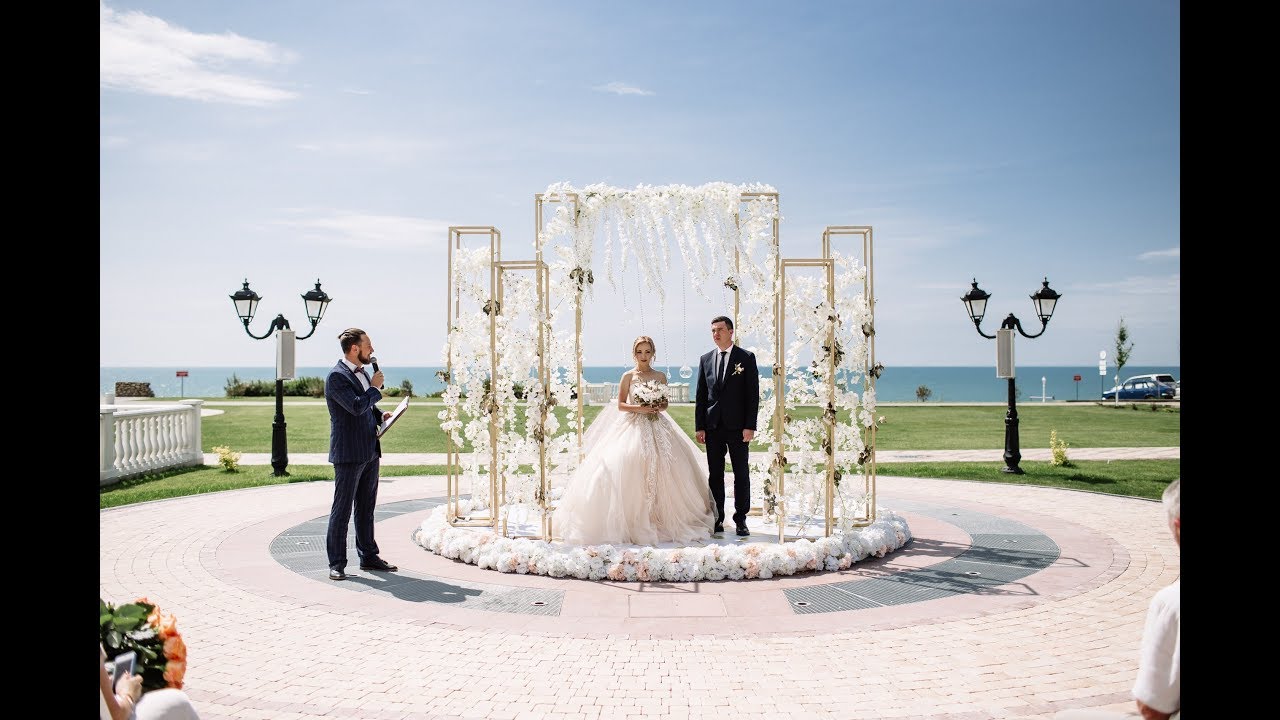 Ведущий на Свадьбу в Севастополе